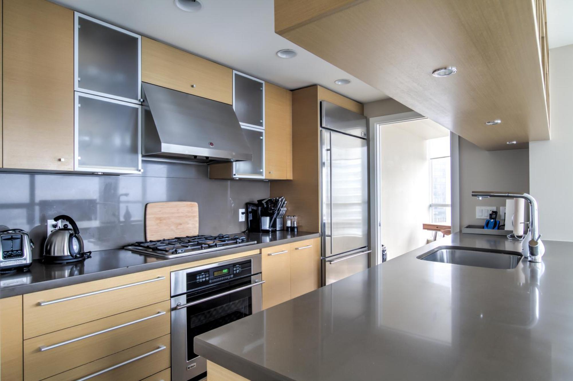バンクーバーHabitasアパートメント エクステリア 写真